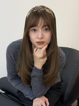 顔周りレイヤーカットベージュカラーくびれカット