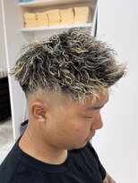 ダズルヘアーブラスト(DAZZLE hair BLAST)&nbsp;ツイスト/ツイストスパイラルパーマ/メッシュ/フェード