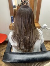ココロヘアー マド(Cocolo hair MADO) バレイヤージュ風レイヤーカット
