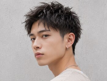 リット 鹿児島中央店(Lit.)の写真/【仕事終わりOK】メンズ頭皮改善ヘッドスパで疲れと汚れ×匂いをOFF!頭皮ケアでボリュームも◎/鹿児島中央