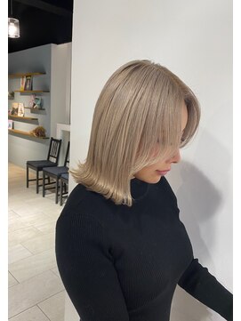 エイド 本店(aid) ハイトーンカラーも髪質改善水素トリートメントで艶々に〇