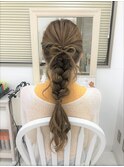 編み込みポニーテール