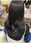 暗髪　×  ミディアム