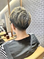 クラップス 京急富岡(CLAPS)&nbsp;メンズショートカット刈り上げツーブロブリーチ