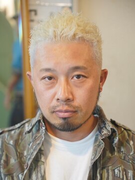 メリケンバーバーショップ コウベ(MERICAN BARBERSHOP KOBE) スパイキーeasypunkベリショ