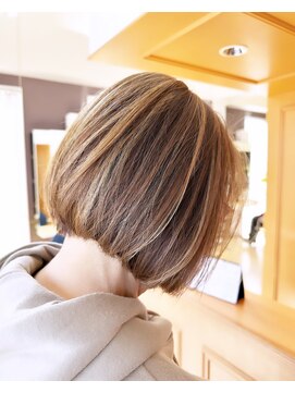 ワイボンドヘアー(Y bond hair) うなじ美人×ボブ