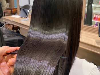 アッシュ 笹塚店(Ash)の写真/お手入れが不要で髪がまとまり、ツヤと潤いたっぷりの縮毛矯正。乾かすだけでツヤ髪に【笹塚】
