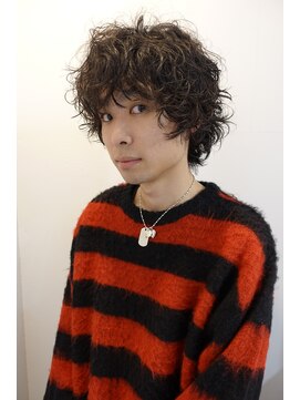 シイ(SIE) 外国人風ナードメンズウルフ