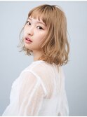 前髪ありケアブリーチダブルカラーハイトーンベージュカラー