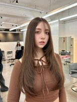 ヒュー 広島(HEW)&nbsp;20代30代外国人風シースルーレイヤーカットダークグレージュ