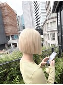 ミニボブ×ホワイトブロンド◎