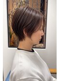 横顔までキレイに見せる、大人ショート