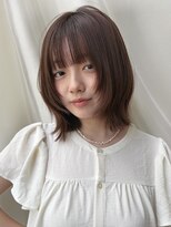 バイオレット ヨコハマ(Violet Yokohama) ミディアムレイヤー/フェイスレイヤー/クビレヘア(A)