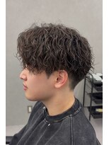 シグ マ盛岡(SIGMA)&nbsp;【盛岡メンズパーマ】センターパート×ツイストスパイラルパーマ