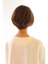 レウナ 外苑前(Reuna)&nbsp;３０代・４０代に人気シルエットが綺麗なショートスタイル