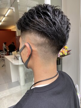 ラフランクリー(la frankly) ウルフ/センターパート/トランクスヘア/ビジネス/清潔感