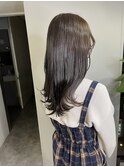 オリーブグレージュ