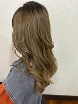 美容室 メザミー MESAMIES&nbsp;ゆるふわウェーブロング アッシュブラウンブリーチカラー