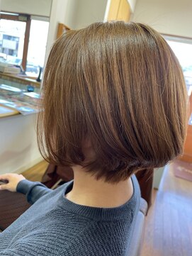 エルフゥ(Elle fou) ショートボブ