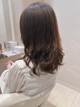 コーエン(cowen) 大人ガーリーエアリーロング似合わせアラフィフ段カットレイヤー