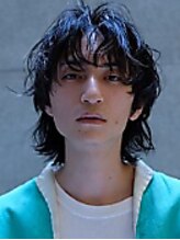 《オシャレを楽しみたい方にも人気なSEPTのパーマスタイル》#メンズパーマ#眉毛カット#フェザーパーマ