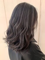 シャルムバイケンジ(Charm.by KENJE)&nbsp;デザインハイライトオージュアレイヤーカットブリーチ銀座有楽町