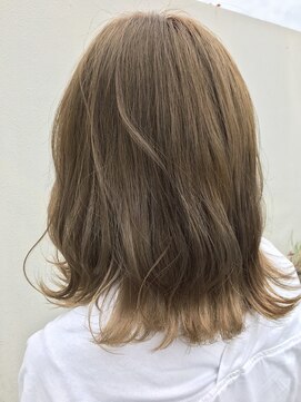 アストル(ASTRE) ハイトーンベージュ