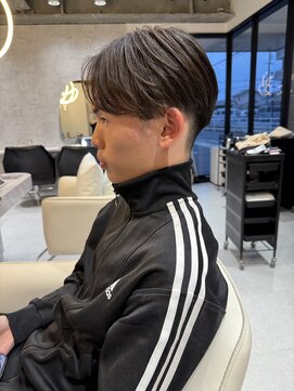 髪屋 紬 メンズ/メンズパーマ/メンズカット/センターパート