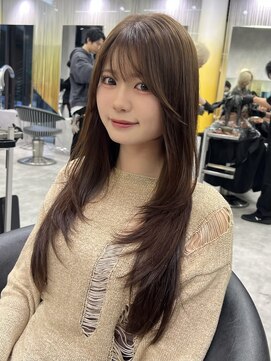 シティ(CITY) ハッシュカット　ベージュカラー　レイヤーカット