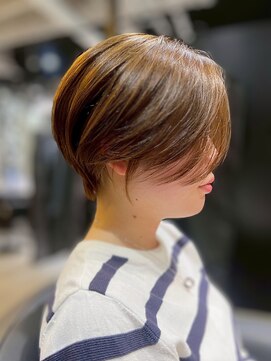 ワンバイジエクト 梅田 似合わせショート/細めハイライト/くすみベージュ/ショートボブ