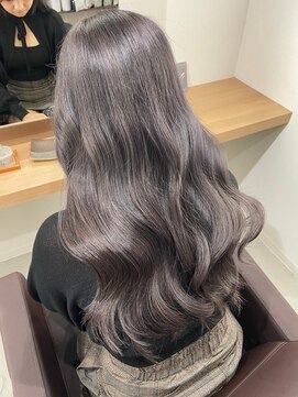 アトレ 福岡大名店(attrait) デザインカラー