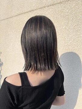 ルース 新成店(luz) 切りっぱなしボブ