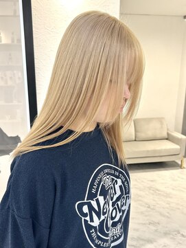 ヴィア 京都烏丸(Via) ブロンド/ホワイトベージュ/ケアブリーチ/ハイトーン/髪質改善