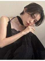 グリコ(grico)&nbsp;大人抜け感毛流れショート☆センターパート/後れ毛/パーマ