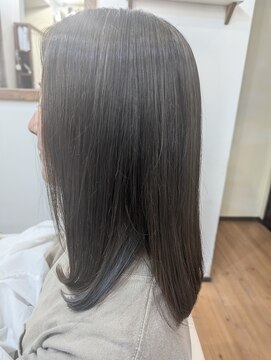 ヘアーメイク ロコ(HAIR MAKE ROCO) セミディ