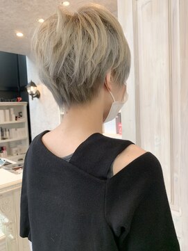 キャアリー(Caary) 福山市ショート人気ブリーチ/イルミナカラーCaaryキャアリー