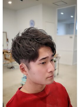レジット メンズ ヘアサロン(LEGIT MEN's HAIR SALON) アップバングスタイル