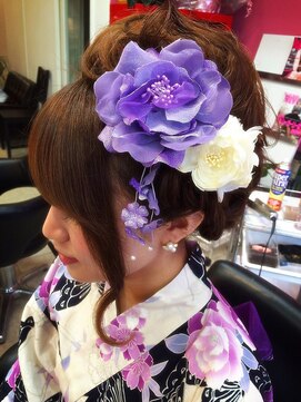 ラビス 浦和(Lovis) 美髪/ネビージュ/大人かわいい/透明感ショート[浦和]