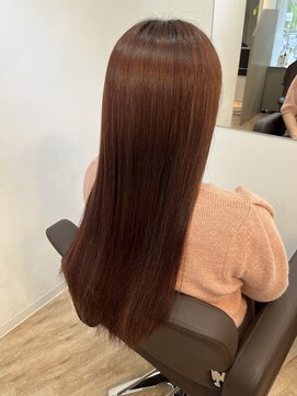 ジエクト ヴィシア(The Ect VIXIA) 20代30代40代 大人可愛いピンクカラー小顔カットロング