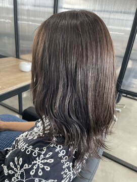 フープヘアー(HOOP.HAIR) ミディアムレイヤー×透明感カラー