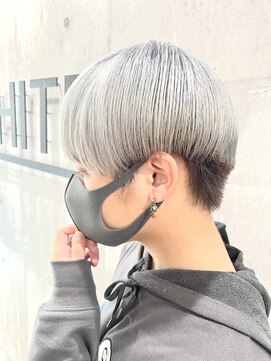 アンダーバーホワイト 南海難波店(_WHITE) ホワイトシルバー