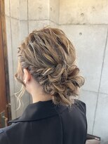 ラグズ 茅ヶ崎(LAGUZ)&nbsp;【ヘアセット】 きれいめシニヨン上品なアップ 茅ヶ崎ヘアセット