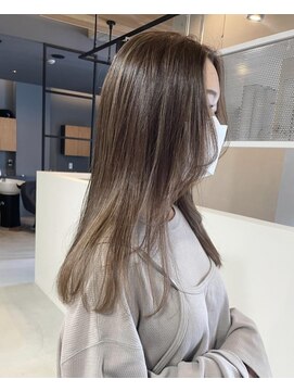 ライリー(riley) ハイライト×顔まわりレイヤー