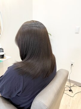 オアシス(oasis) 髪質改善　ストレート　ダークグレージュ　ミディアム