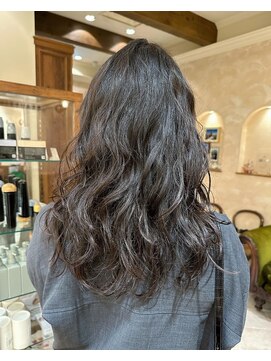 ビュートリアム265(BEAUTRIUM 265) ロングレイヤー/くせ毛パーマ/フェイスレイヤー銀座有楽町丸の内