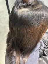 【感動STEP１】まずはカウンセリングでの毛髪診断と、髪の状態に合わせたオーダーメイドの薬剤調合