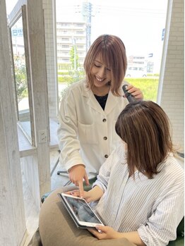 一人のスタイリストが仕上げまで担当するので、丁寧で落ち着いた接客が受けられて、悩み相談もしやすい♪