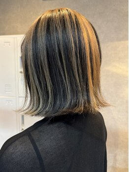 アオ(AO)の写真/ドライとウエットの2つのカット技術で自宅でもサロンと同じ仕上がりを実現◎毎朝のスタイリングが簡単に！
