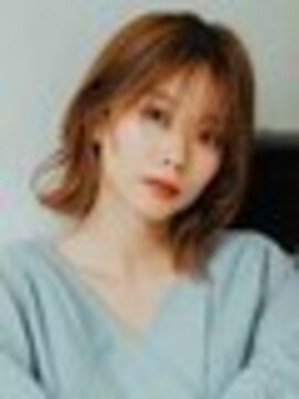 アンディアーモ アオバ(ａｎｄｉａｍｏ ａｏｂａ) くびれヘア　髪質改善/縮毛矯正/カラー