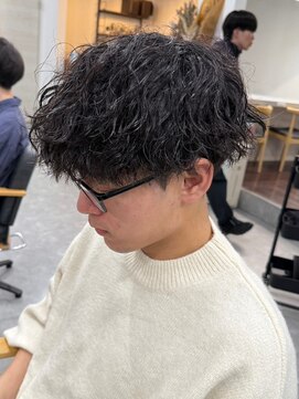 フゥ 宇都宮(FeU) 栃木メンズパーマメンズカットセンターパートメンズマッシュ緩め